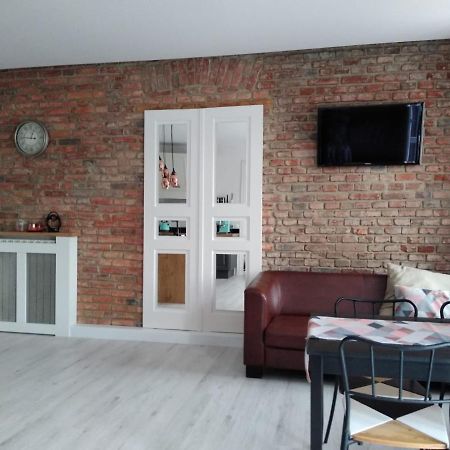 Apartament W Kamienicy Przy Plantach Каліш Екстер'єр фото