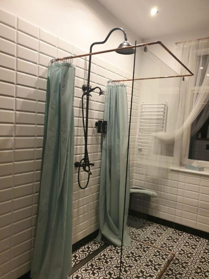 Apartament W Kamienicy Przy Plantach Каліш Екстер'єр фото